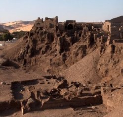     (Ruins of ancient Abu/Yebu), 