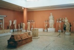    (Heraklion Archaeological Museum), 