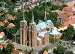     (Roskilde Cathedral)