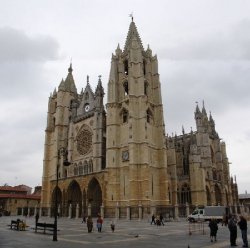    (Cathedral of Leon)
